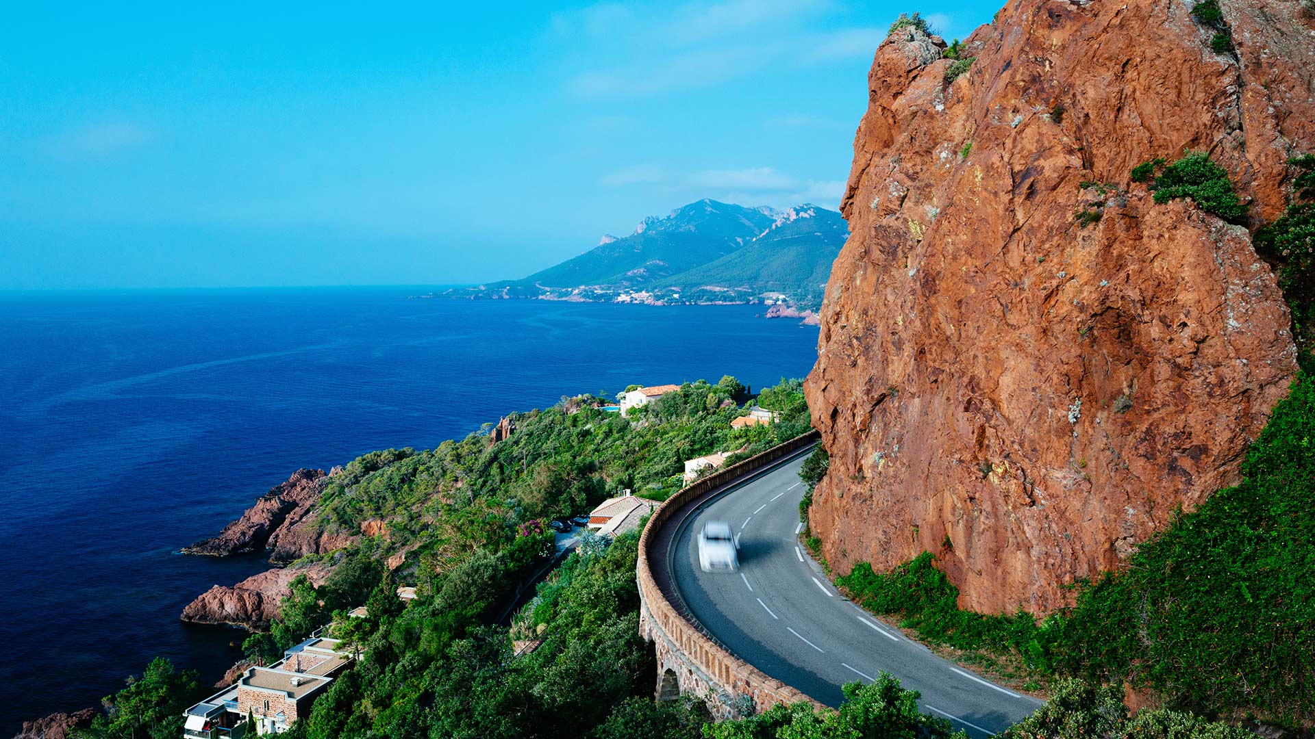 Corniches de la Riviera (Provence-Alpes-Côte d’Azur, France)