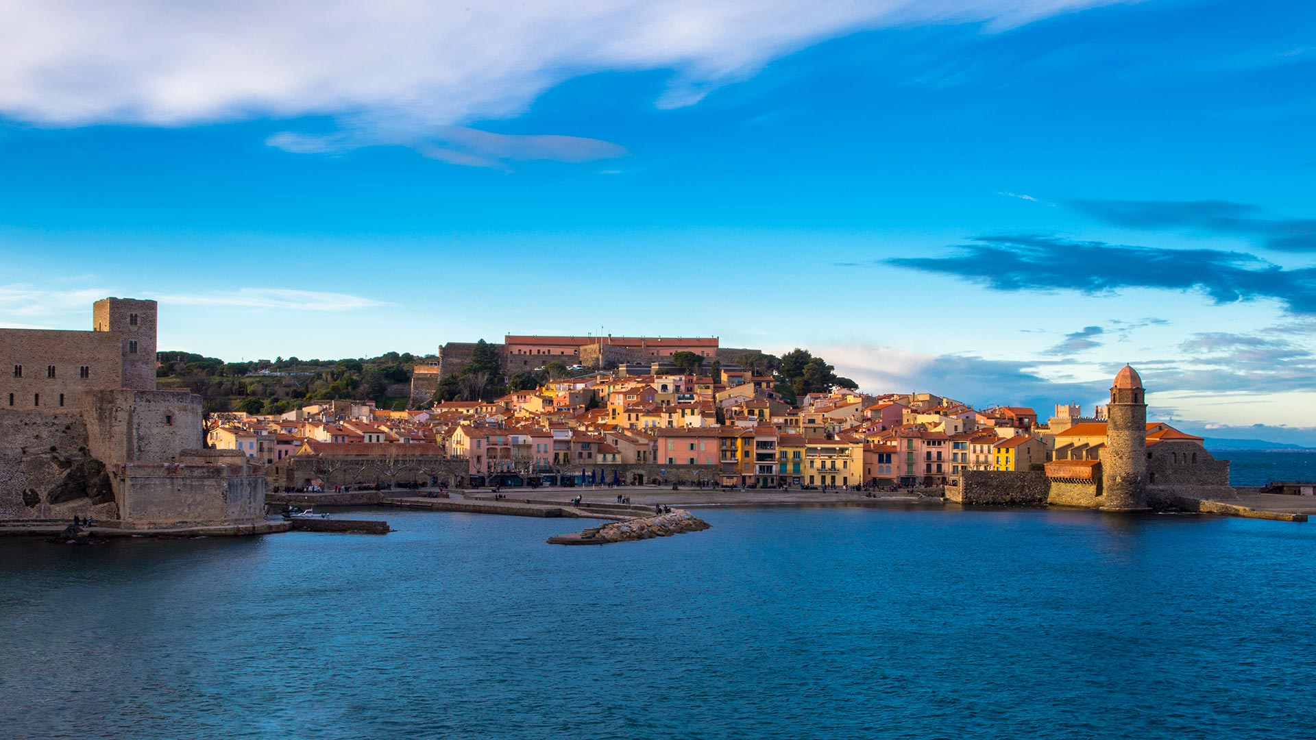 Vue de la ville de Collioure (Occitanie, France)