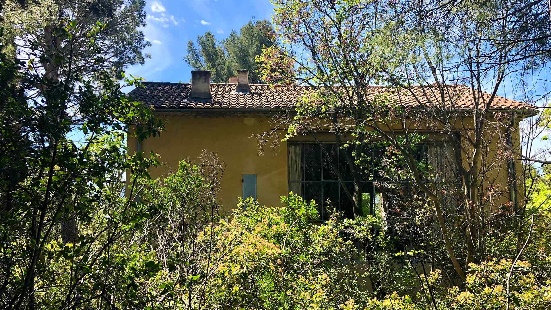 GettyImages-1302524704H L'atelier de Cézanne sur les collines d'Aix-en-Provence (Provence-Alpes-Côte d'Azur, France)